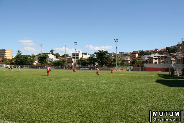 06/04/2014: Um dia de grandes decepções para o esporte regional. Partida marcada em Mutum, no Estádio Beira Rio, contou apenas com a presença do time da casa, o Esporte Mutum. Sem justificativas os times Aspirante e Titular de Manhuçu, não compareceram para a partida válida pela Copa do Café.