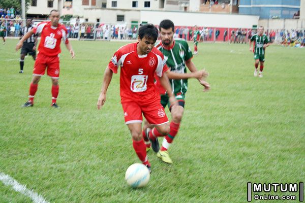 25/05/2014: Partida em Mutum, valida pela semi-final da Copa do Café. Esporte Clube Mutum jogou contra o União de Lajinha-MG mas o resultado não saiu do 0 x 0. Ficando agora decisão para o jogo de ida, domingo (01/06) na cidade de Lajinha-MG.