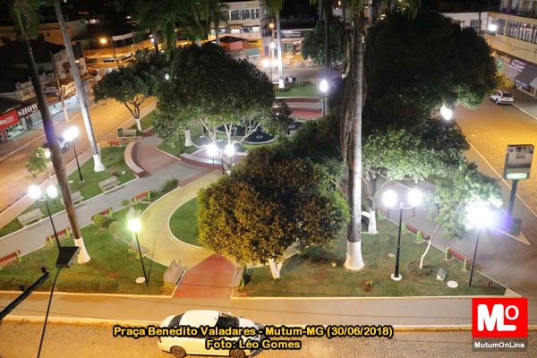 Praça Benedito Valadares com sua nova iluminação – 30/06/2018 – Mutum-MG