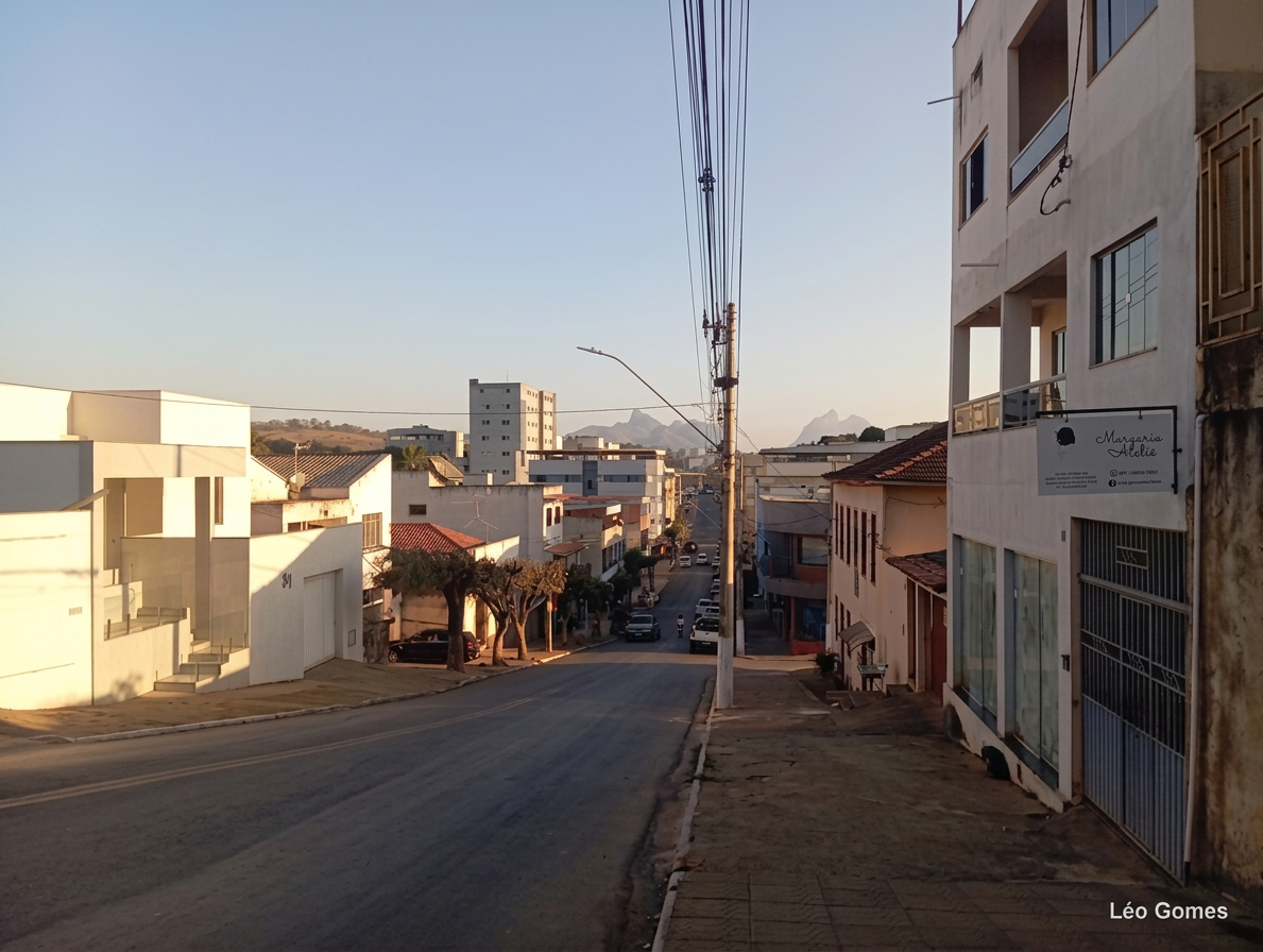 Rua Bueno Brandão em Mutum-MG (13/08/2026)